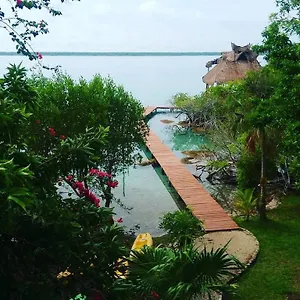 Eco-romanticas Kuuch Ka'anil 2* Bacalar